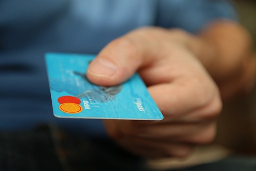 リボ払い専用カードの審査は甘い 借入のすべて